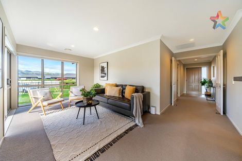 Photo of property in 27 Simpson Crescent, Raumati Beach, Paraparaumu, 5032