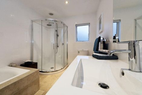 Photo of property in 688a Te Atatu Road, Te Atatu Peninsula, Auckland, 0610