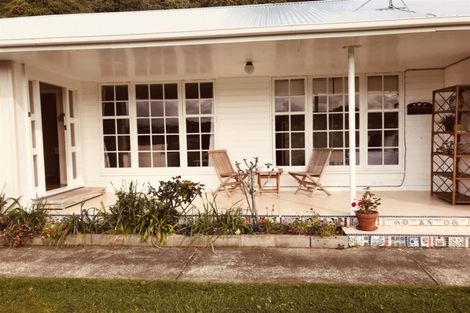 Photo of property in Regency Flats, 6/29-45 Miramar North Road, Miramar, Wellington, 6022