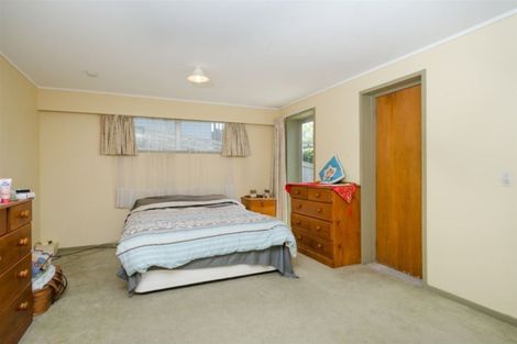 Photo of property in 73 Waimumu Road, Massey, Auckland, 0614