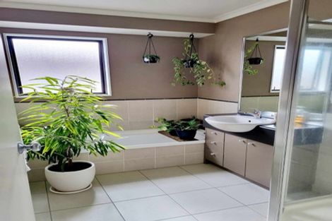 Photo of property in 21 Cambrian Street, Churton Park, Wellington, 6037