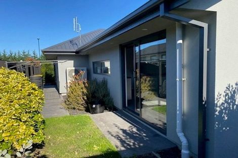 Photo of property in 5 Tussle Grove, Halswell, Christchurch, 8025