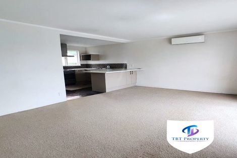 Photo of property in 1/36a Lincoln Road, Henderson, Auckland, 0610