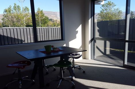 Photo of property in 2 Wicklow Street, Cromwell, 9310