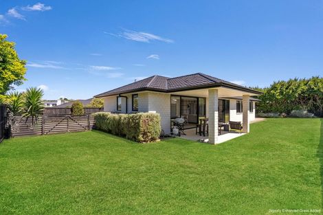 Photo of property in 6 Tavarnya Way, Patumahoe, Pukekohe, 2679