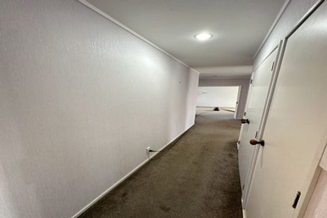 Photo of property in 34 Highland Park Drive, Highland Park, Auckland, 2010