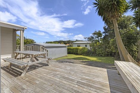 Photo of property in 22 Wallis Street, Raglan, 3225
