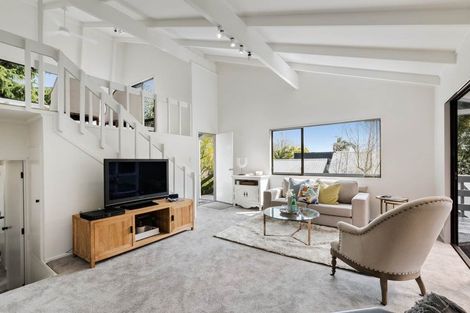 Photo of property in 10 Aylmer Court, Eastern Beach, Auckland, 2012