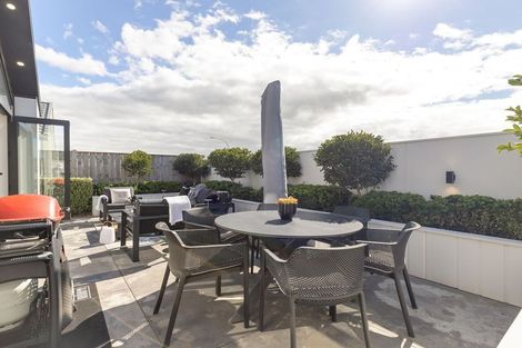 Photo of property in 62 Freedom Drive, Kelvin Grove, Palmerston North, 4414