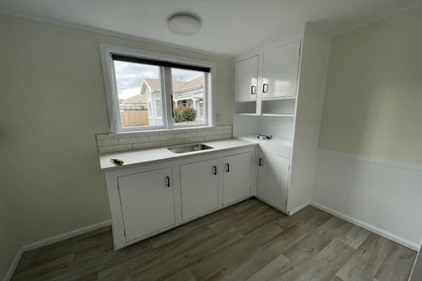 Photo of property in 23 Perrin Place, Kelvin Grove, Palmerston North, 4414