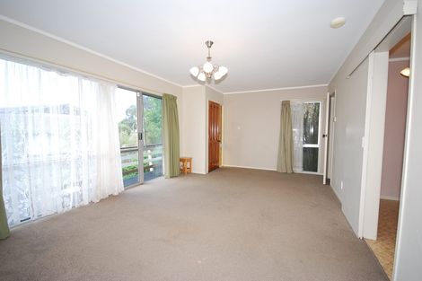 Photo of property in 1/17 Ballater Place, Highland Park, Auckland, 2010