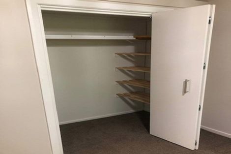 Photo of property in 2/37 Singers Road, Korokoro, Lower Hutt, 5012