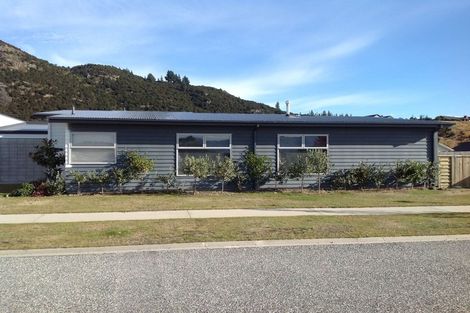 Photo of property in 44 Sherwin Avenue, Albert Town, Wanaka, 9305