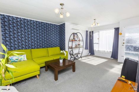 Photo of property in 50b Hartford Crescent, Totara Park, Upper Hutt, 5018