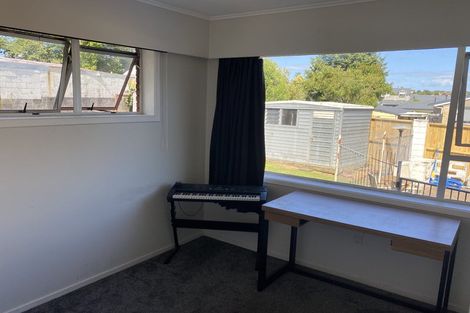 Photo of property in 51 Russleigh Drive, Dinsdale, Hamilton, 3204