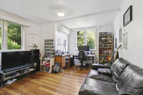 Photo of property in 36 Volga Street, Island Bay, Wellington, 6023