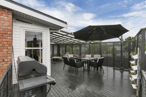 Photo of property in 38 Maui Pomare Street, Blockhouse Bay, Auckland, 0600