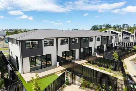 Photo of property in 680 Swanson Road, Swanson, Auckland, 0612