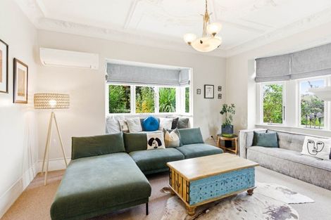 Photo of property in 139 Eglinton Road, Mornington, Dunedin, 9011