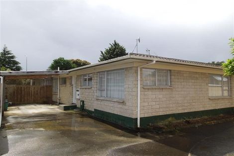 Photo of property in 2/15 Gloaming Place, Conifer Grove, Takanini, 2112