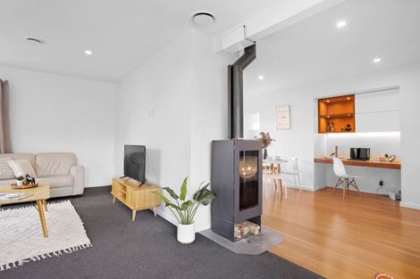 Photo of property in 98 Hamilton Avenue, Ilam, Christchurch, 8041