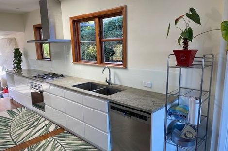 Photo of property in 43 Homebush Road, Khandallah, Wellington, 6035