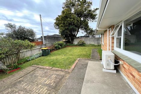 Photo of property in 1/2a Jennifer Place, Papatoetoe, Auckland, 2025