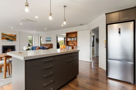 Photo of property in 9 Cooper Crescent, Cambridge, 3434