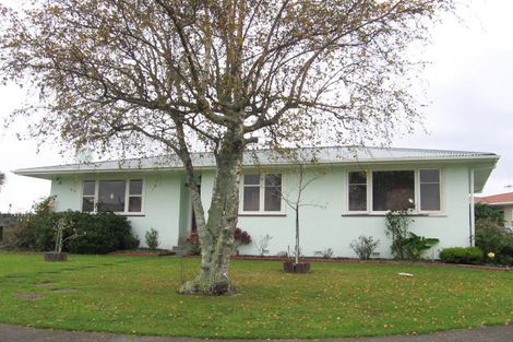 Photo of property in 9 Ellesmere Crescent, Highbury, Palmerston North, 4412