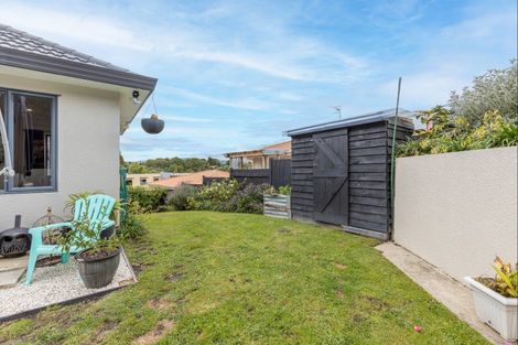 Photo of property in 11 Ruapehu Drive, Fitzherbert, Palmerston North, 4410