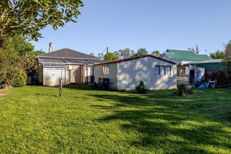 Photo of property in 17 Newman Road, Eketahuna, 4900