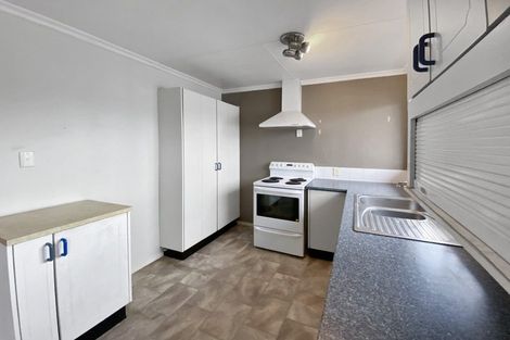 Photo of property in 71 Kaimanawa Street, Kelvin Grove, Palmerston North, 4414