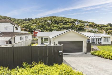 Photo of property in 60 Airlie Road, Plimmerton, Porirua, 5026