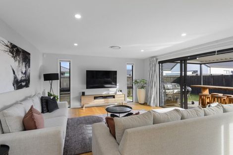 Photo of property in 13 Kelburn Place, Tinwald, Ashburton, 7700