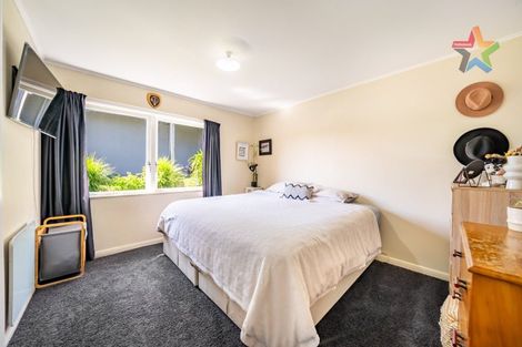 Photo of property in 27 Foster Crescent, Belmont, Lower Hutt, 5010
