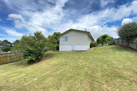 Photo of property in 29 Rehia Road, Massey, Auckland, 0614