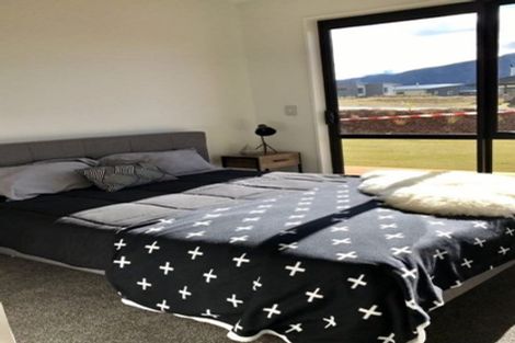 Photo of property in 3 Avalanche Place, Wanaka, 9305