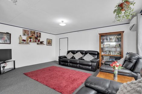Photo of property in 111 Apollo Parade, Milson, Palmerston North, 4414