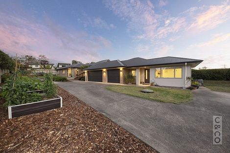 Photo of property in 23 Crabb Fields Lane, Riverhead, 0820