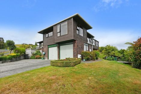 Photo of property in 40 Seymour Grove, Kingsley Heights, Upper Hutt, 5018