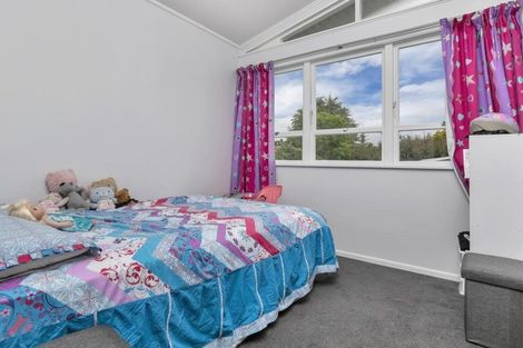 Photo of property in 38 Maui Pomare Street, Blockhouse Bay, Auckland, 0600
