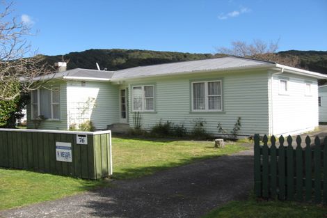 Photo of property in 76 Peel Place, Wainuiomata, Lower Hutt, 5014