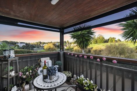 Photo of property in 29 Regency Park Drive, Gulf Harbour, Whangaparaoa, 0930