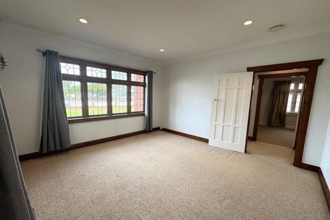 Photo of property in 17 Jasper Avenue, Mount Roskill, Auckland, 1041