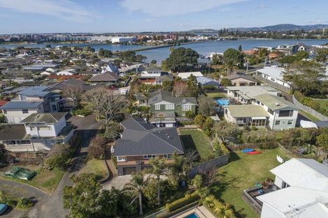 Photo of property in 22 Andrew Place, Otumoetai, Tauranga, 3110