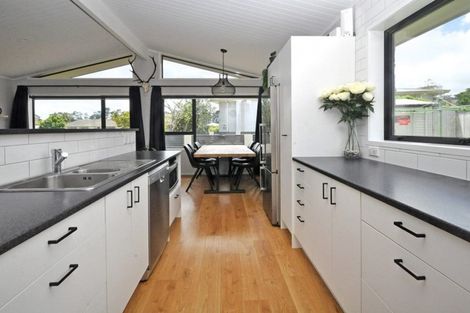 Photo of property in 2a Koromiko Place, Waiuku, 2123