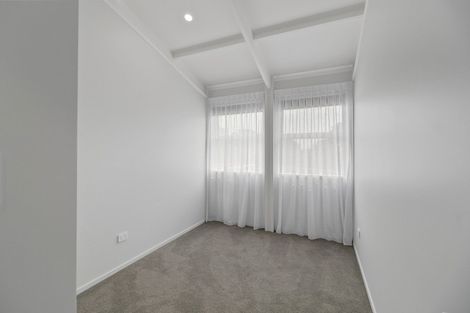 Photo of property in 96 Eliot Street, New Plymouth, 4310