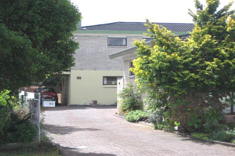 Photo of property in 2/90 Royal View Road, Te Atatu South, Auckland, 0610