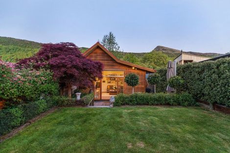 Photo of property in 50 Centennial Avenue, Arrowtown, 9302