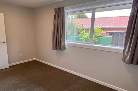 Photo of property in 180 Centaurus Road, Saint Martins, Christchurch, 8022
